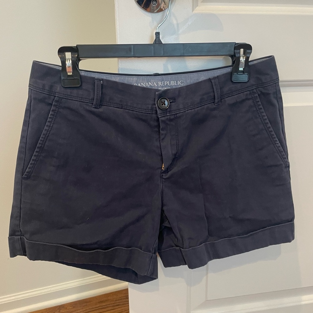 Banana Republic Navy Chino City shorts, size 4
